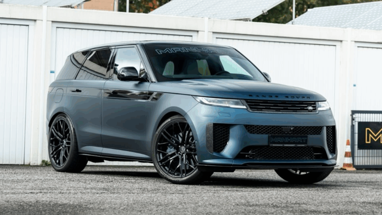 Range Rover Sport; Vooraanzicht Range Rover Sport aangepast door Duitse tuner MANHART onder naam MANHART SV800