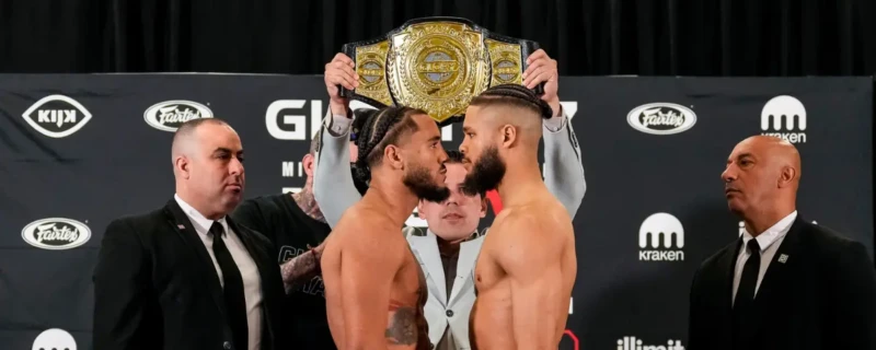 Chico Kwasi en Donovan Wisse tijdens de weigh-in van GLORY 107 tegenover elkaar.